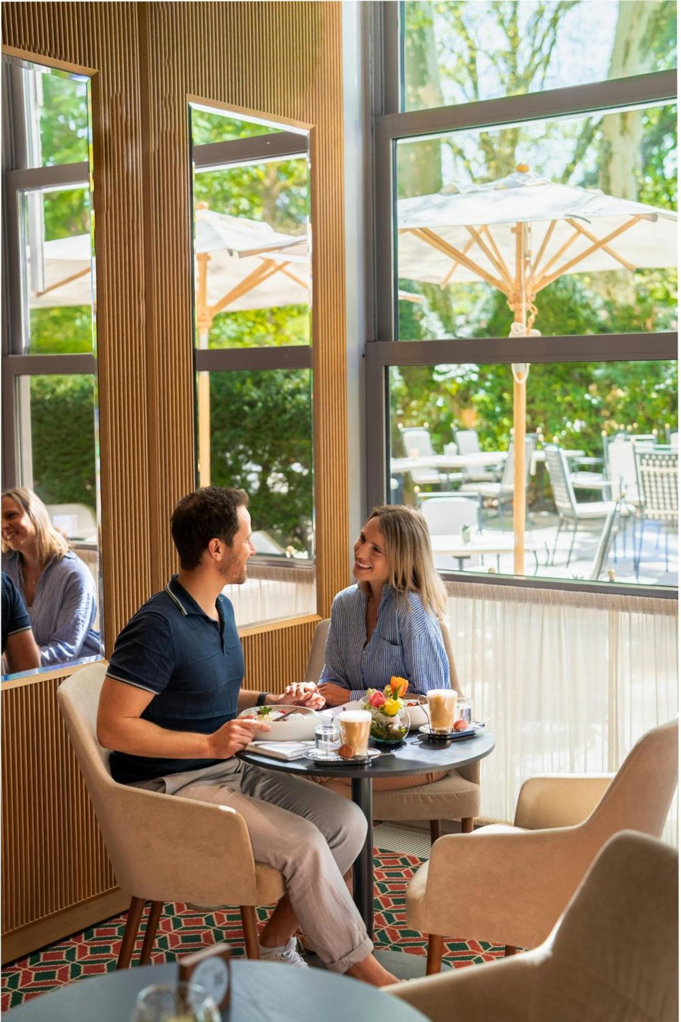 Hotel Sheraton Grand 5*